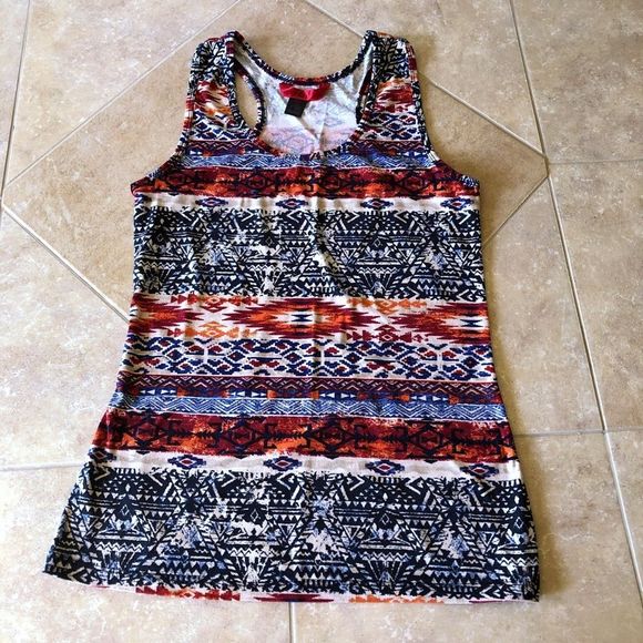 Hot💋Kiss soft & stretchy tank, tribal design - Picture 3 of 5